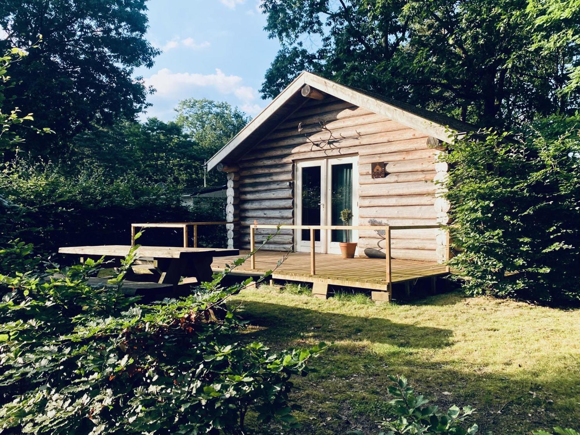 Knus Boomstamhuisje Op De Schatberg - Nabij Toverland Sevenum Exterior foto